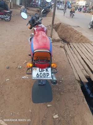 Bajaj Boxer 100 2022 Red