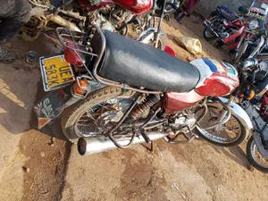 Bajaj Boxer 100 2019 Red