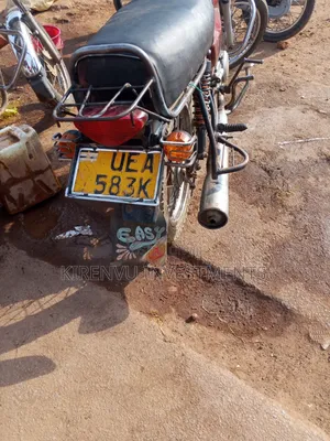 Bajaj Boxer 100 2019 Red