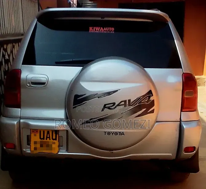 Toyota RAV4 Automatic 2000 Silver
