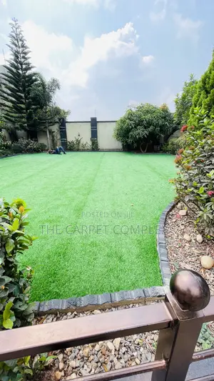 Home Compound Grass Carpets Per Squaremeter