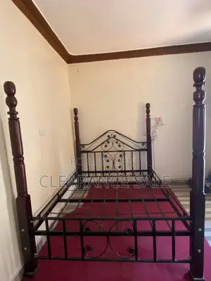 Bed 5x6 (Wood+Metallic Frame)