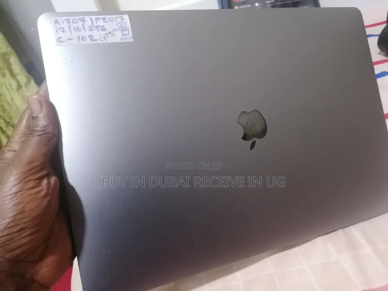 Laptop Apple MacBook Pro 2017 16GB Intel Core i7 SSD 256GB