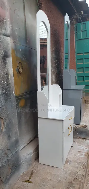 Dressing Console