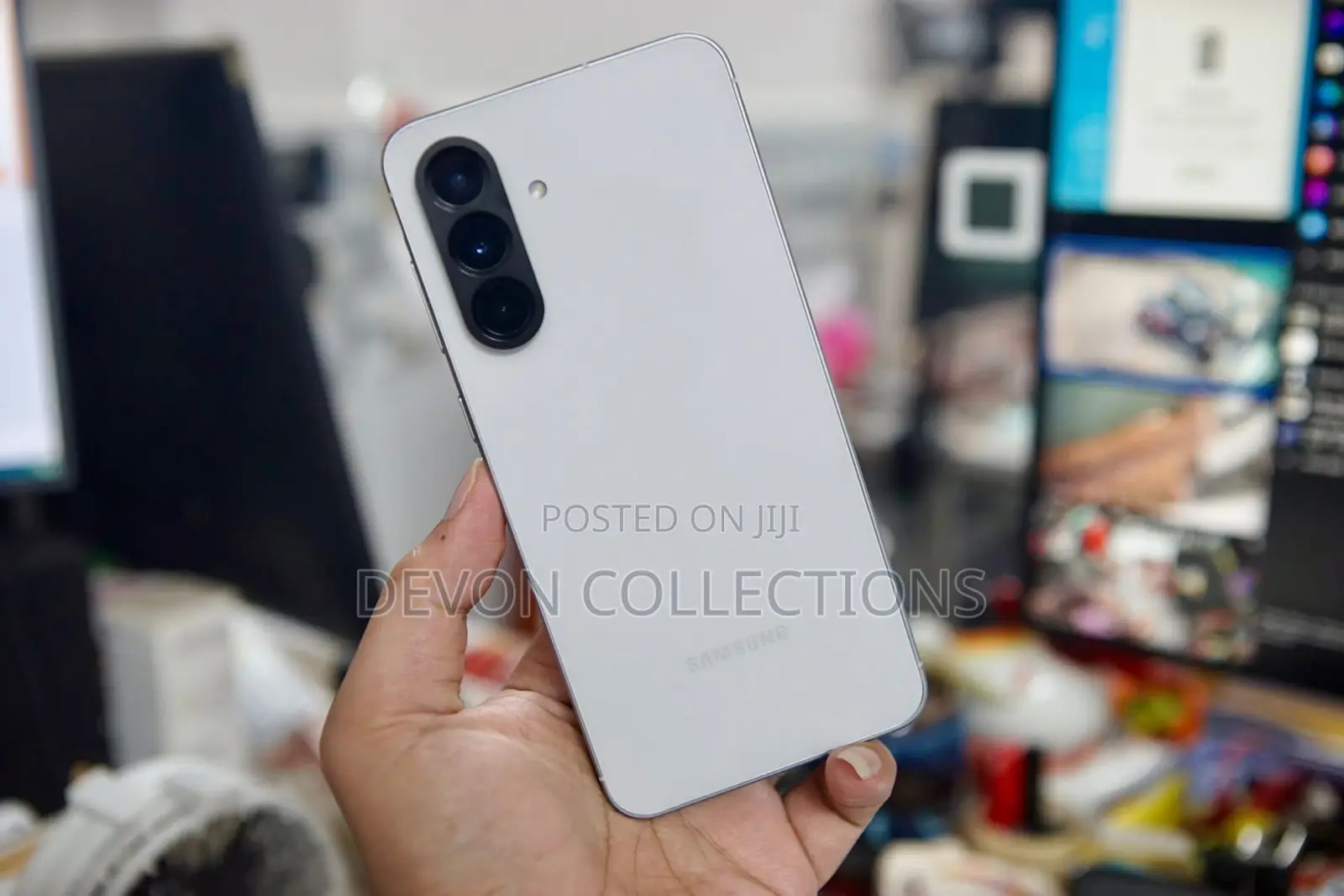 New Samsung Galaxy A56 256 GB White