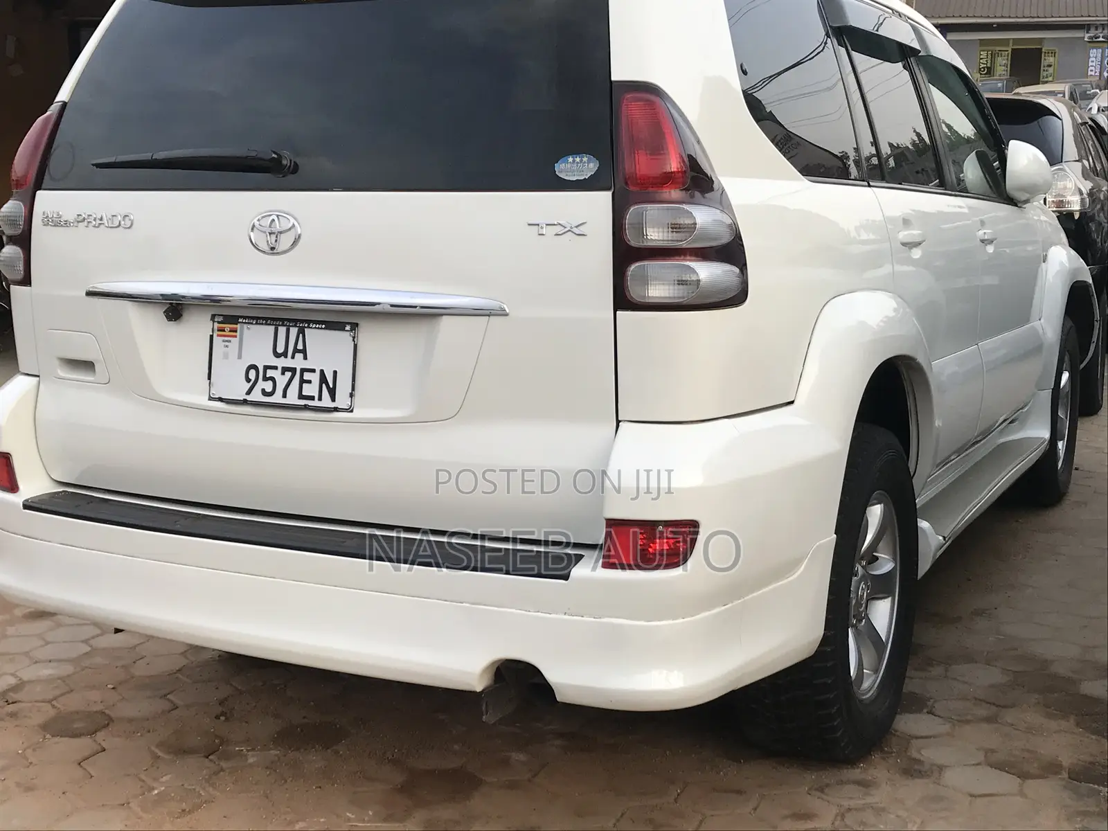 Toyota Land Cruiser Prado 2009 White