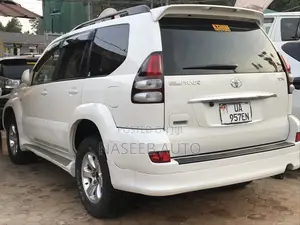 Toyota Land Cruiser Prado 2009 White