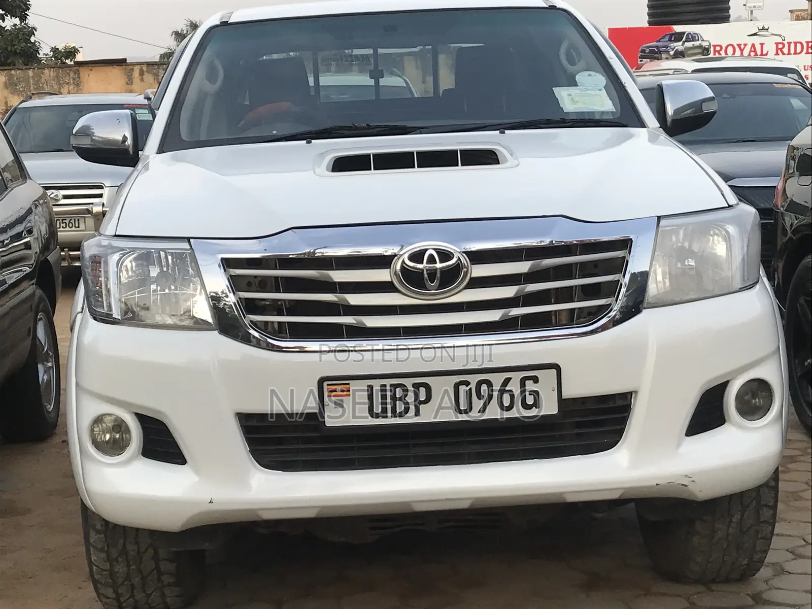 Toyota Hilux 2010 White