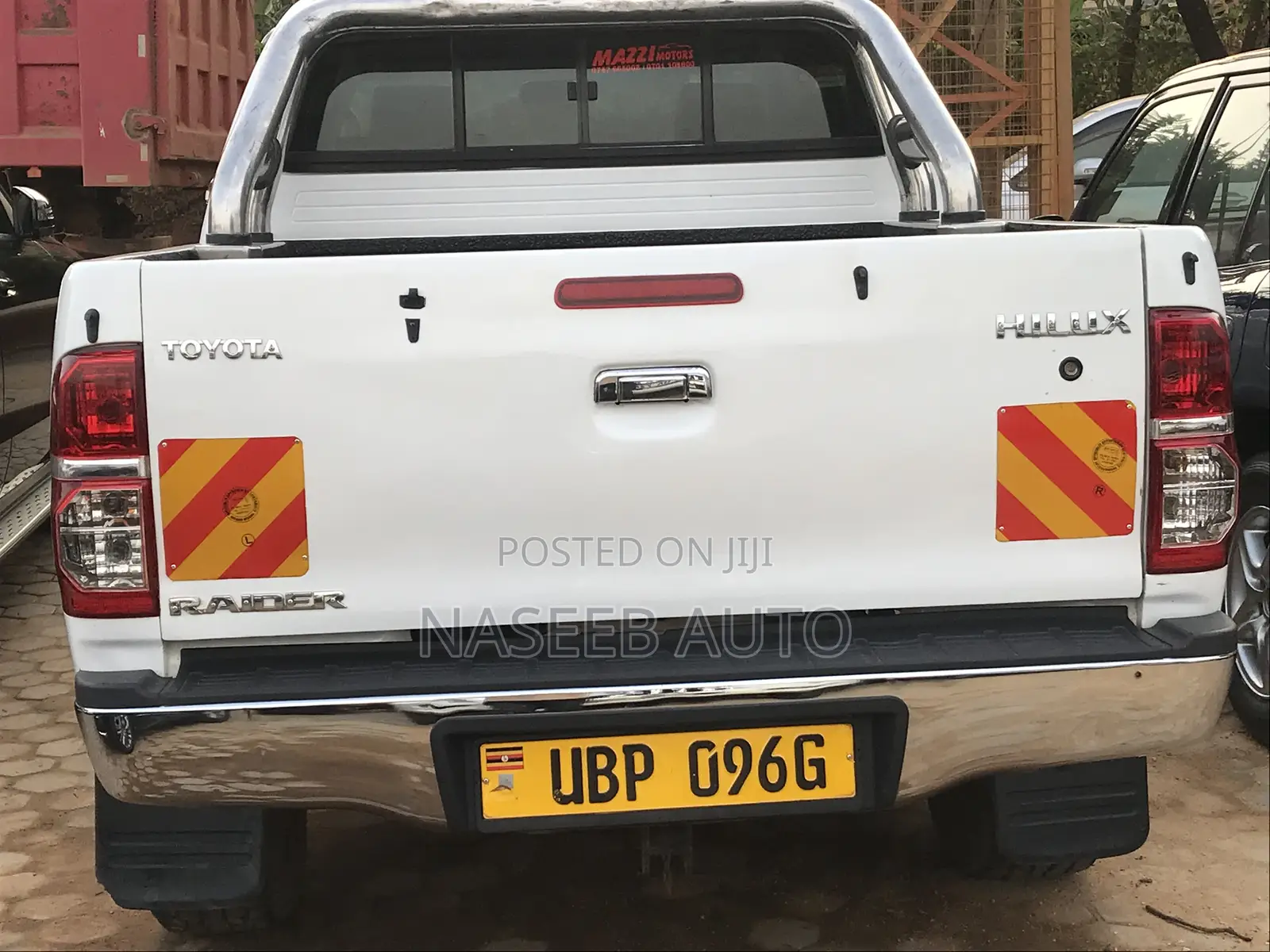 Toyota Hilux 2010 White