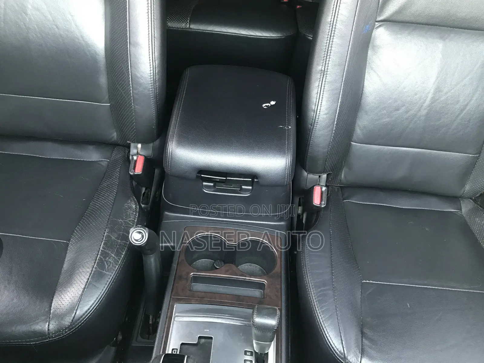 Mitsubishi Pajero 2011 Silver