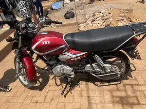 TVS HLX 125 2022 Red