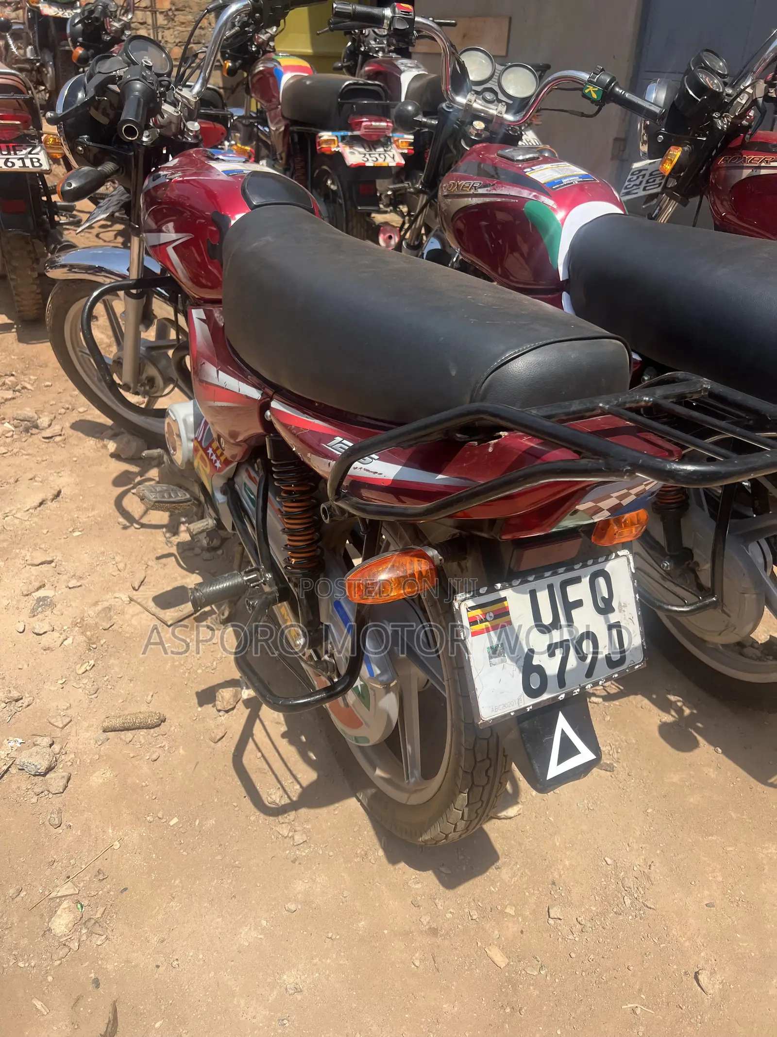 Bajaj CT 125X 2022 Red