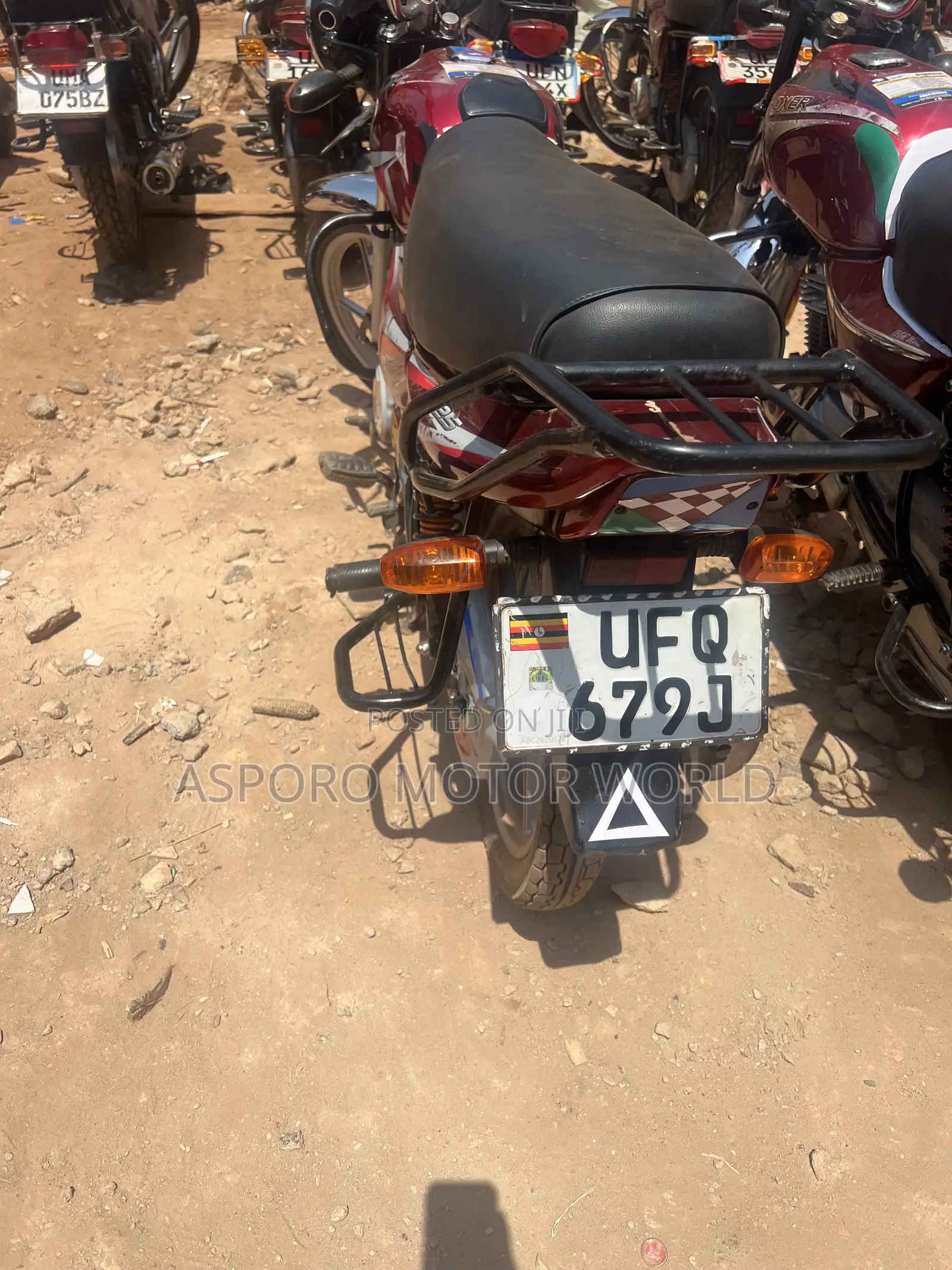 Bajaj CT 125X 2022 Red