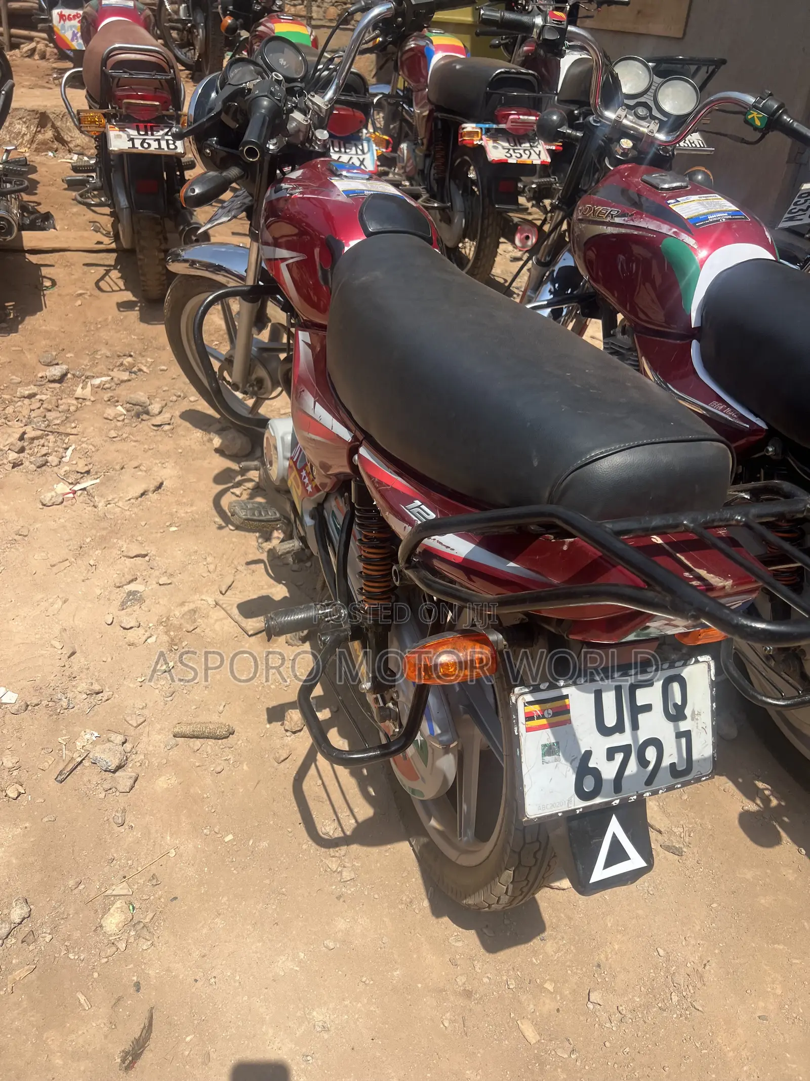 Bajaj CT 125X 2022 Red