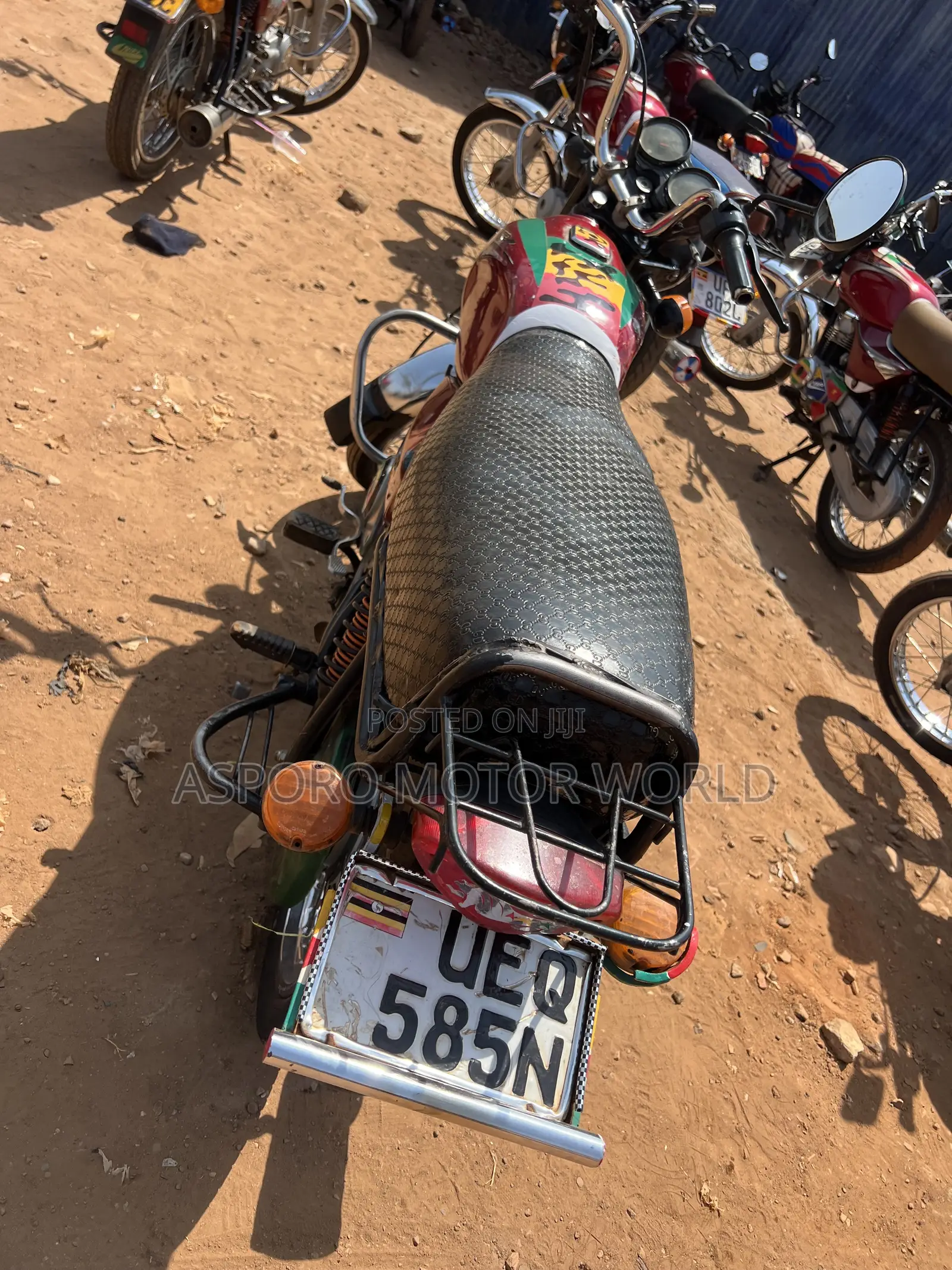 Bajaj Boxer 100 2021 Red