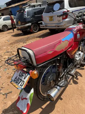 Bajaj Boxer 100 2022 Red