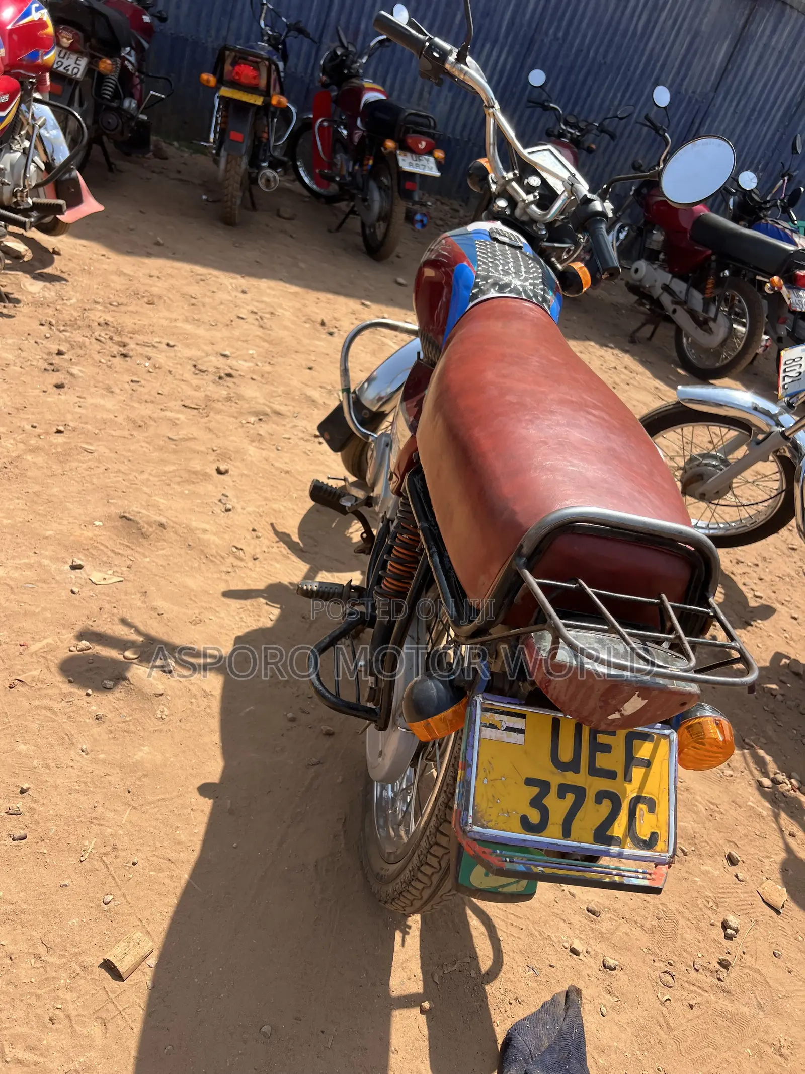 Bajaj Boxer 100 2019 Red