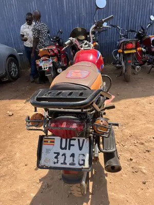 Bajaj CT 125X 2022 Red