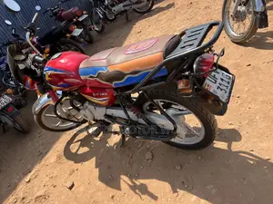 Bajaj CT 125X 2022 Red