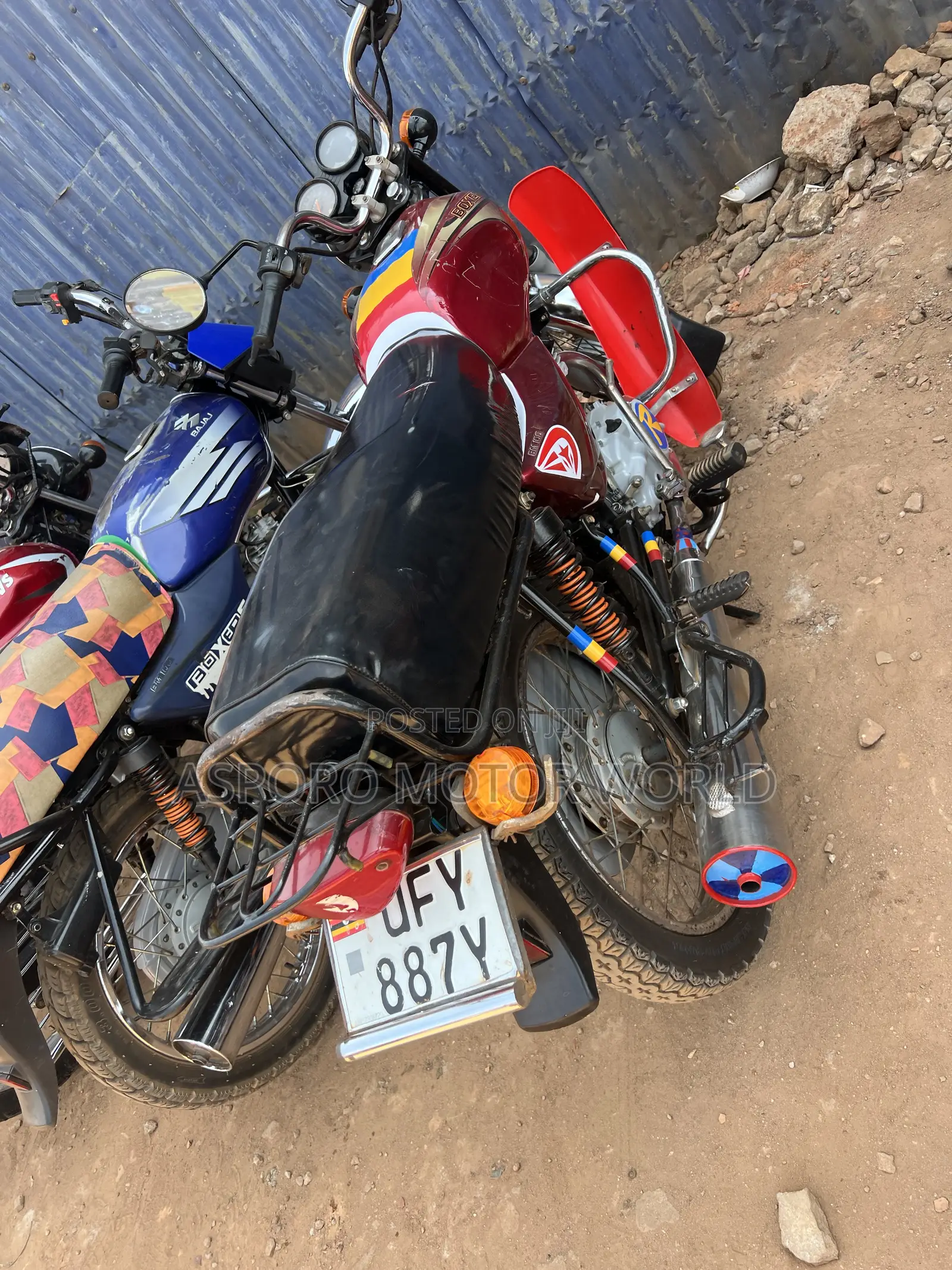 Bajaj Boxer 100 2022 Red