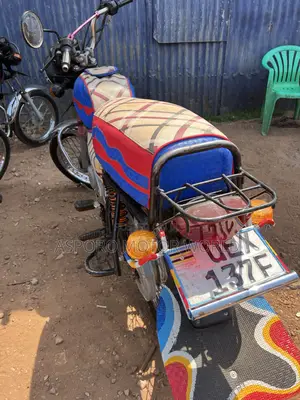 Bajaj Boxer 100 2022 Red