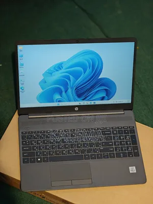 New Laptop HP 250 G8 8GB Intel Core i5 SSD 256GB