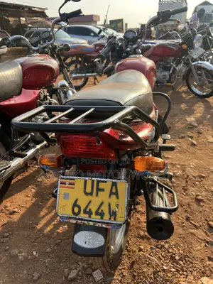 Bajaj CT 125X 2022 Red