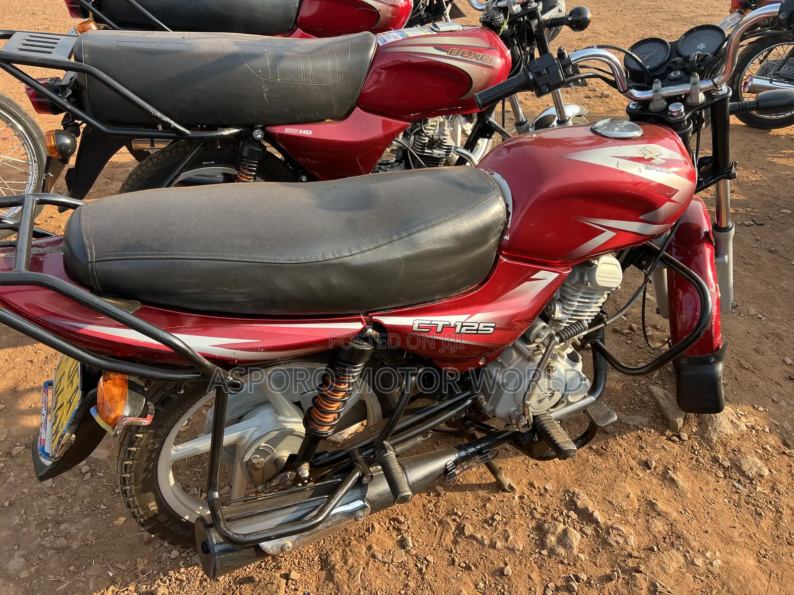 Bajaj CT 125X 2022 Red