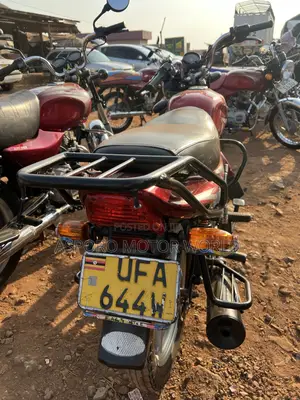 Bajaj CT 125X 2022 Red