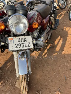 New Bajaj Boxer 100 2026 Red
