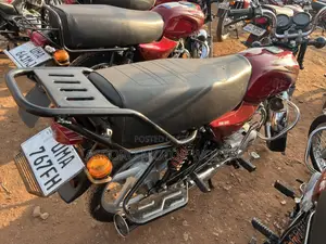 Bajaj Boxer 100 2026 Red