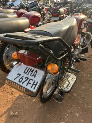 Bajaj Boxer 100 2026 Red