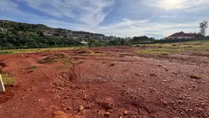 3 Plots Of Land Up For Grab In Kitende