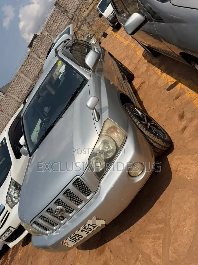 Toyota Kluger 2007 Silver