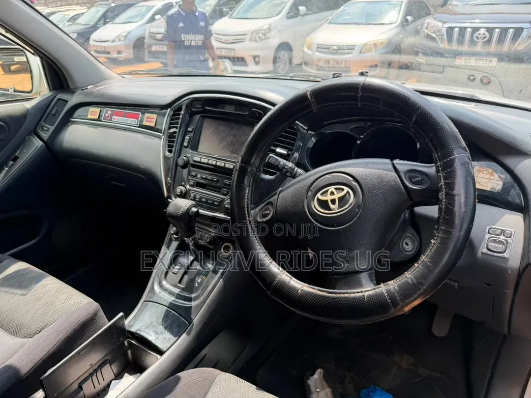 Toyota Kluger 2007 Silver