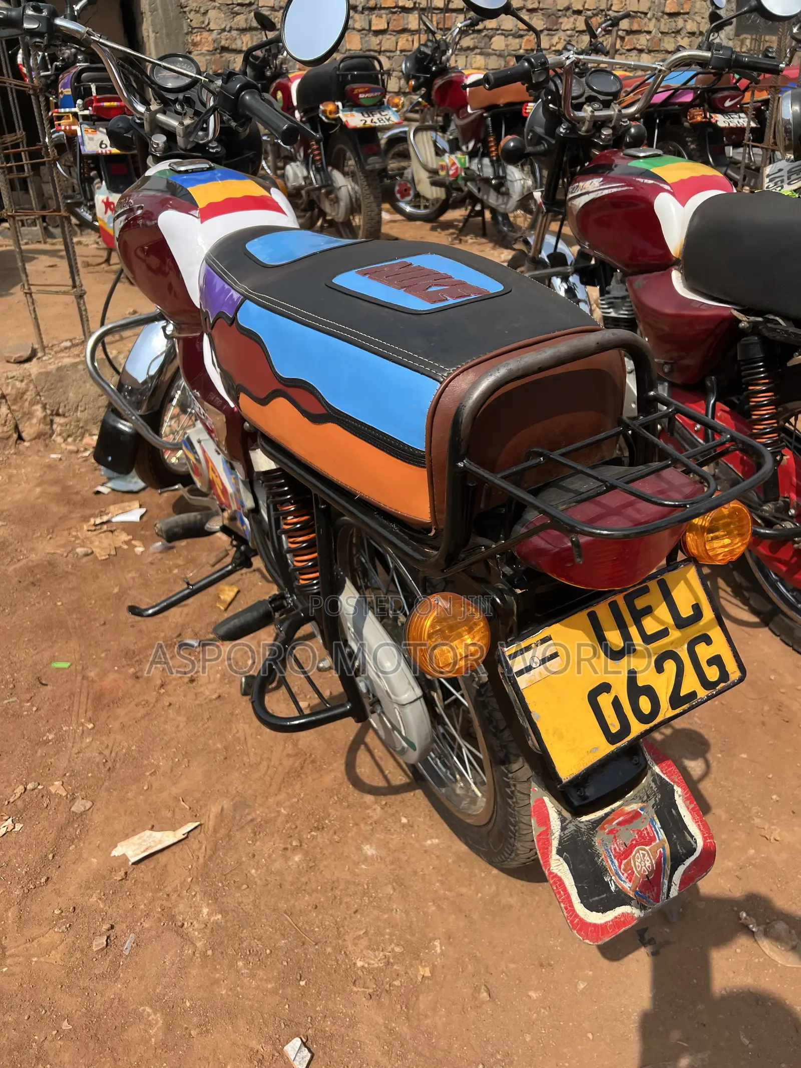 Bajaj Boxer 100 2019 Red