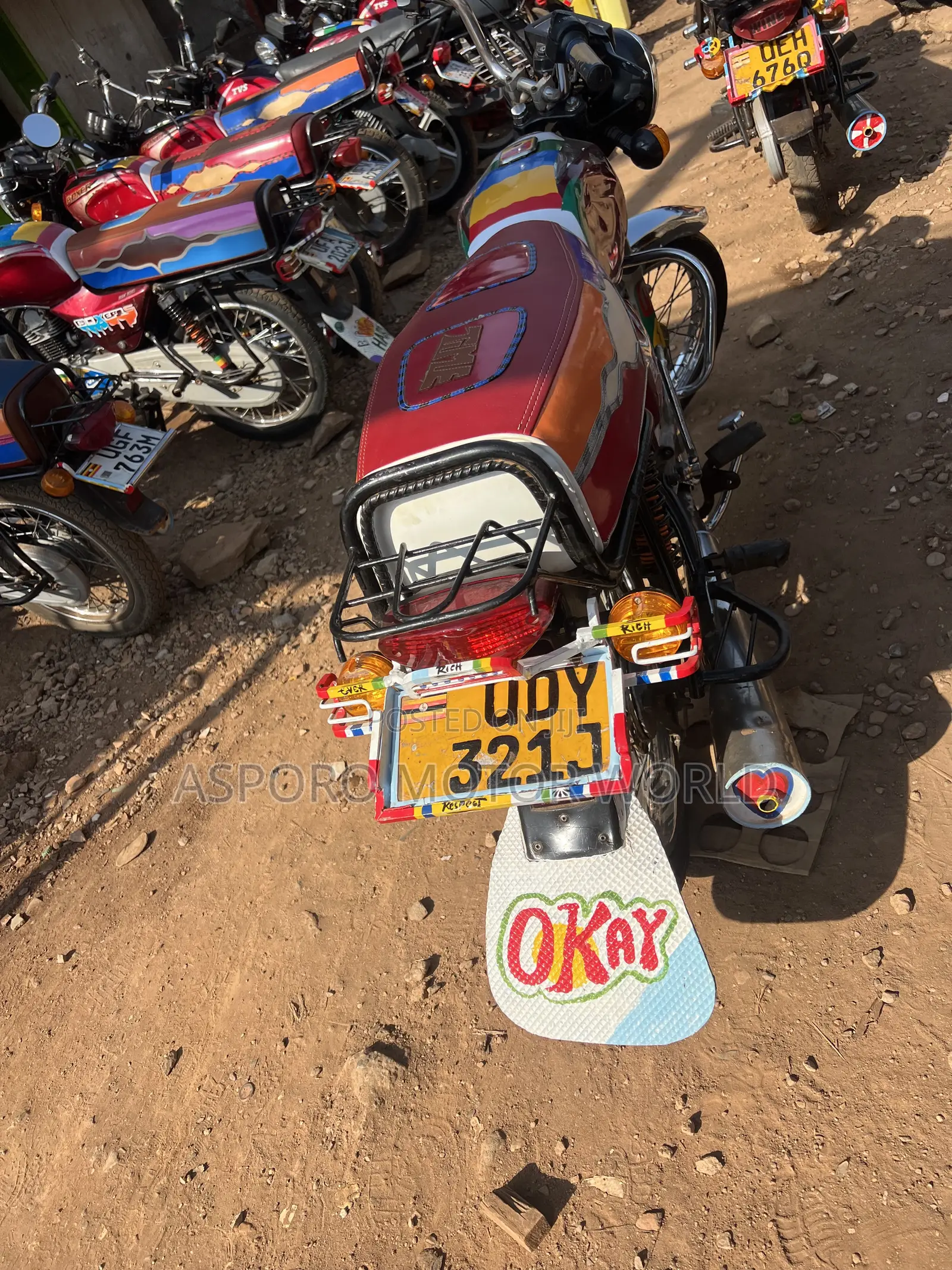 Bajaj Boxer 100 2019 Red