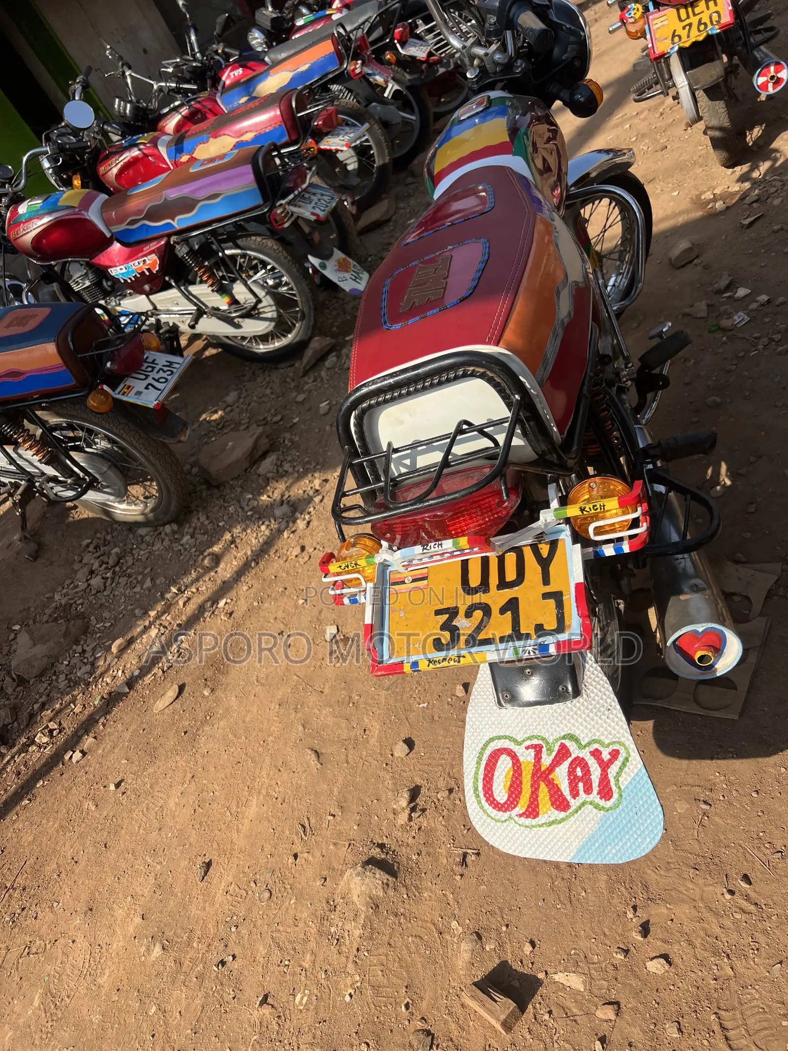 Bajaj Boxer 100 2019 Red
