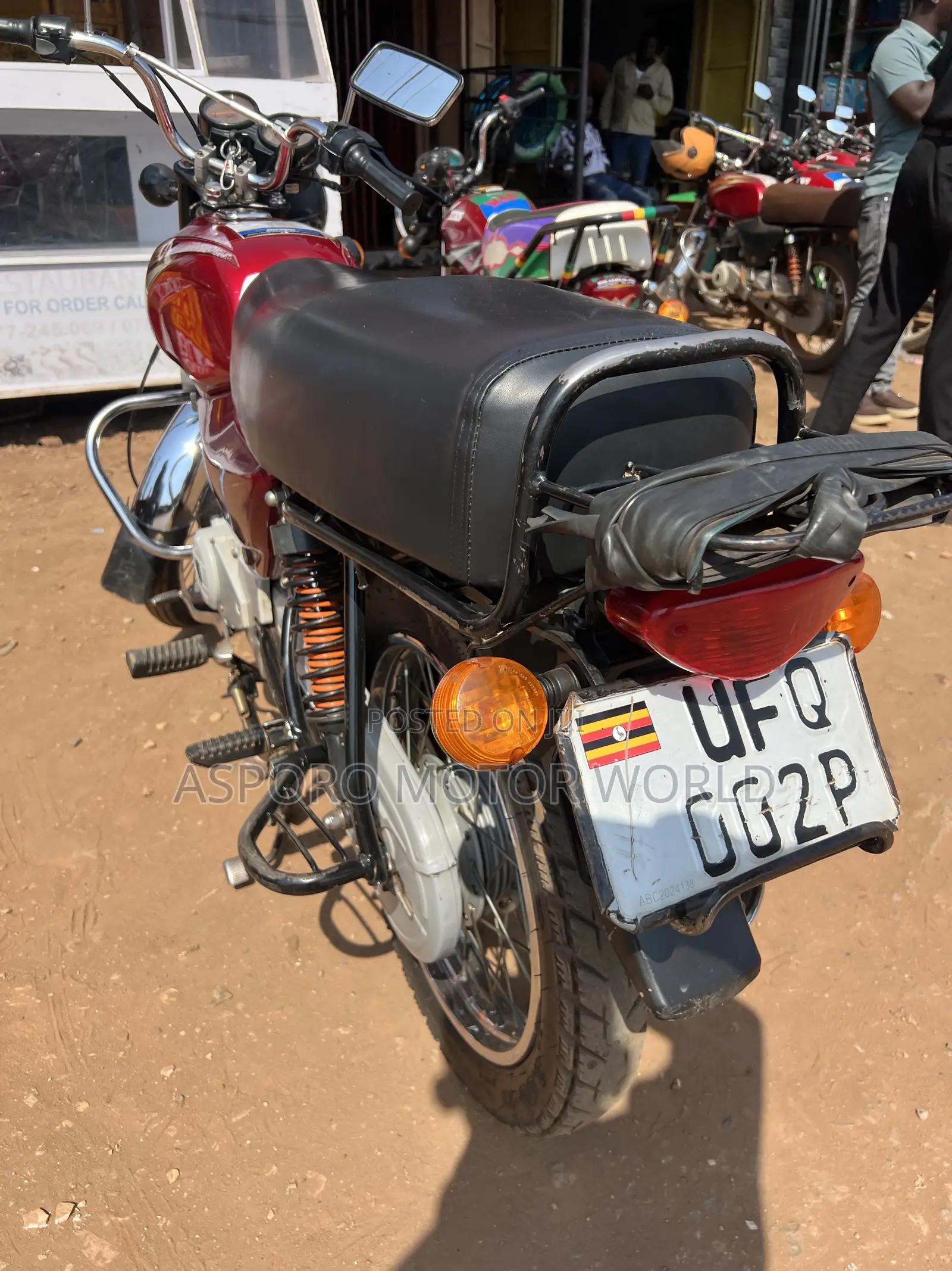 Bajaj Boxer 100 2022 Red