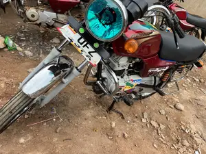 Bajaj Boxer 100 2023 Red