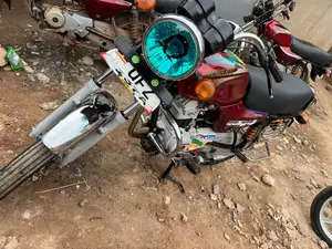 Bajaj Boxer 100 2023 Red