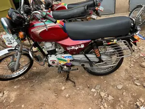 Bajaj Boxer 100 2023 Red