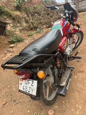 Bajaj CT 125X 2023 Red