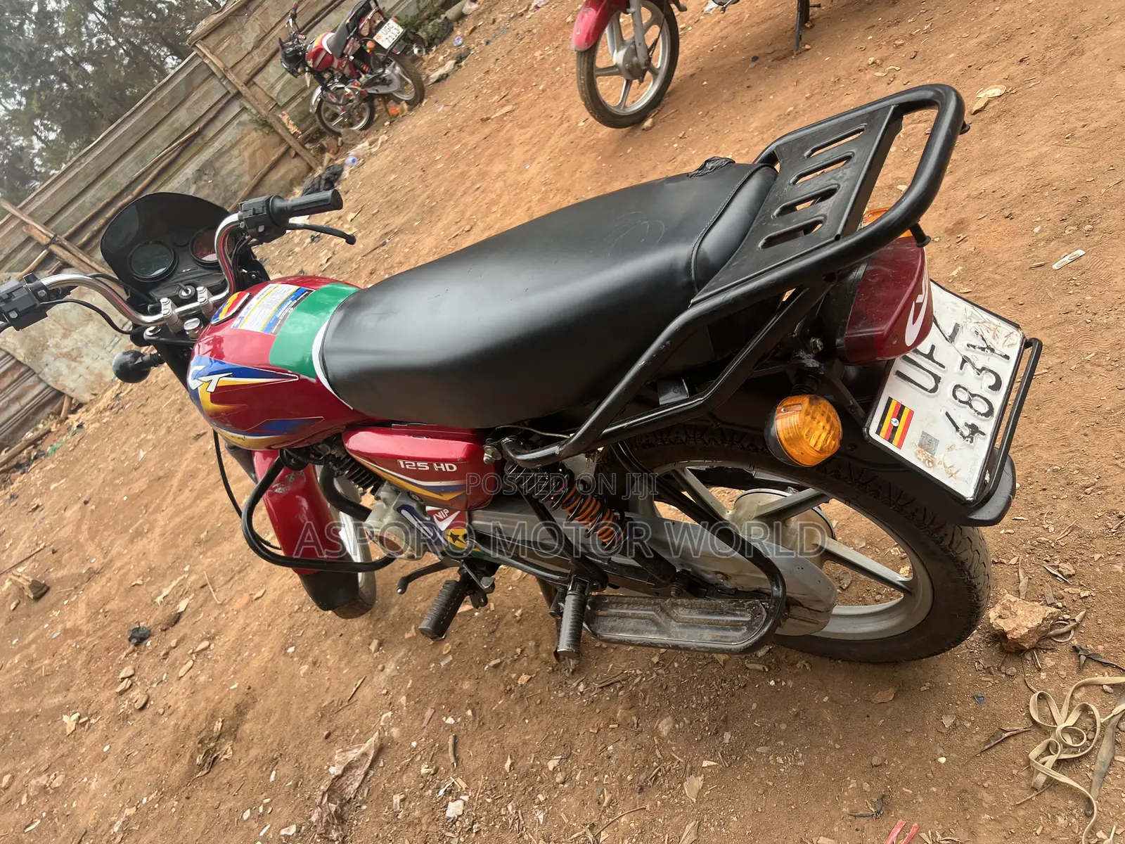 Bajaj CT 125X 2023 Red