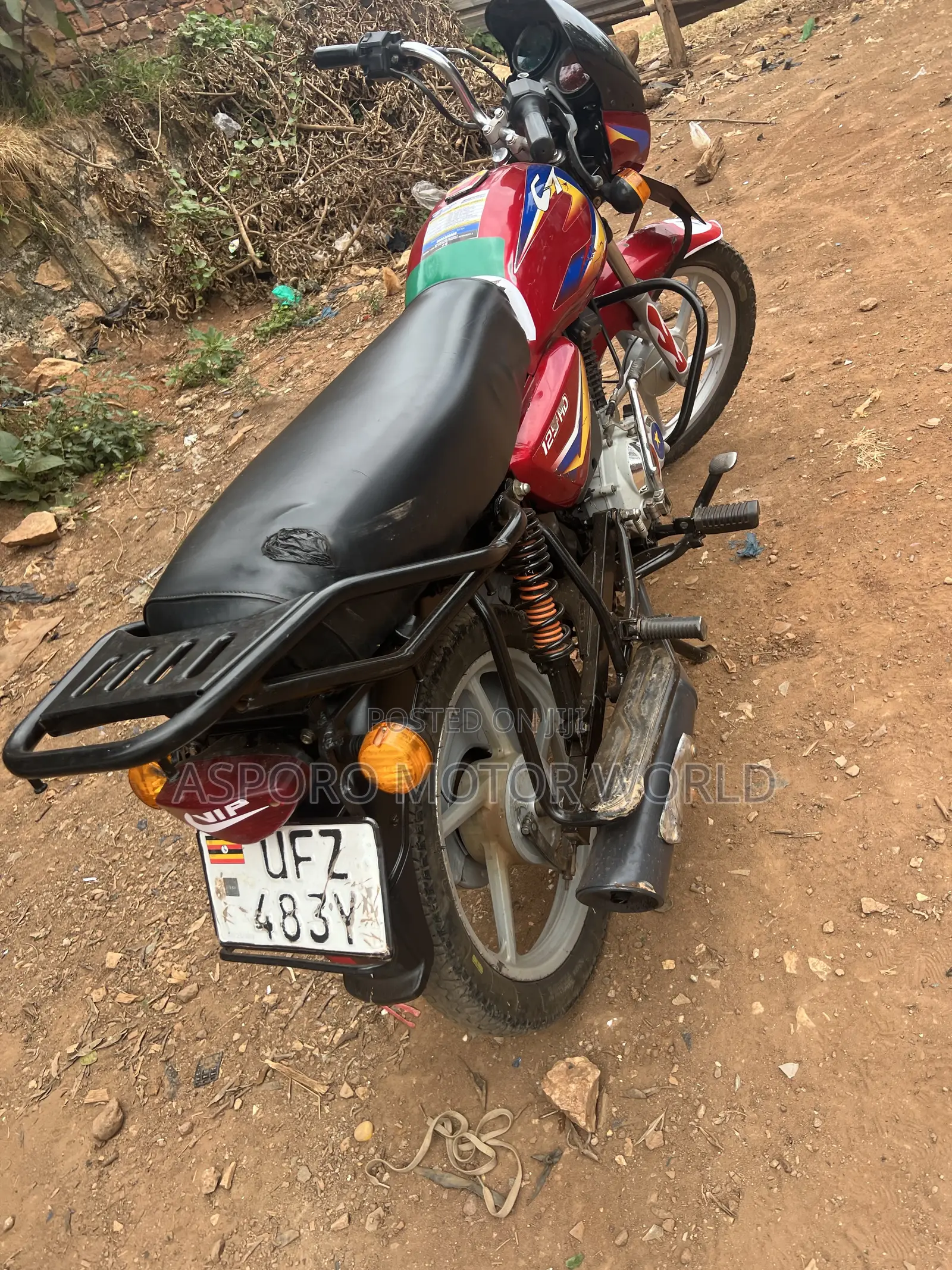 Bajaj CT 125X 2023 Red