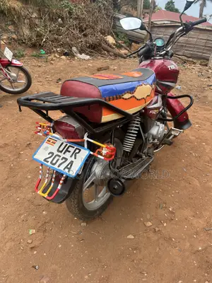 TVS HLX 125 2022 Red