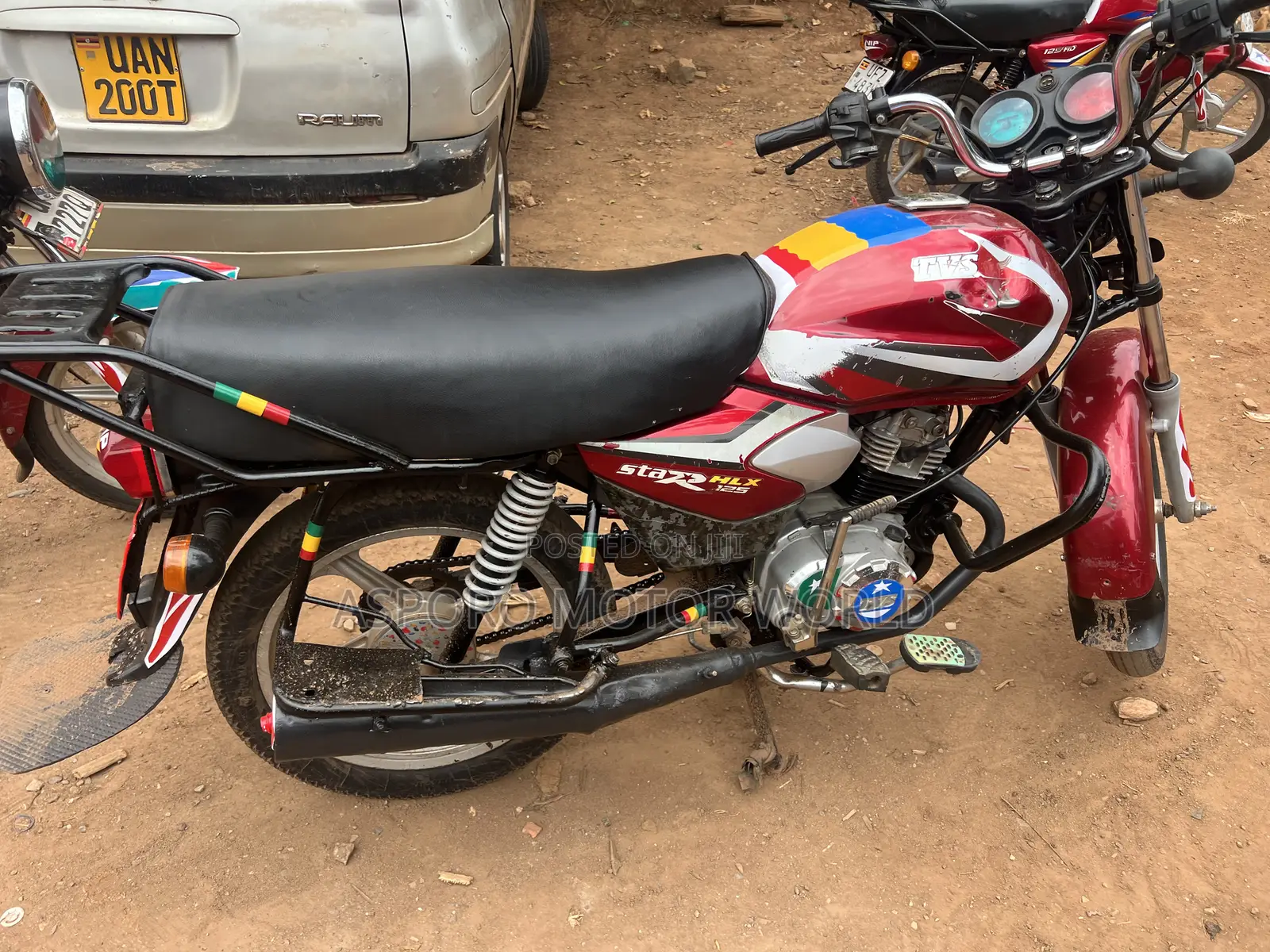 TVS HLX 125 2022 Red