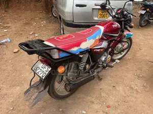 TVS HLX 125 2022 Red
