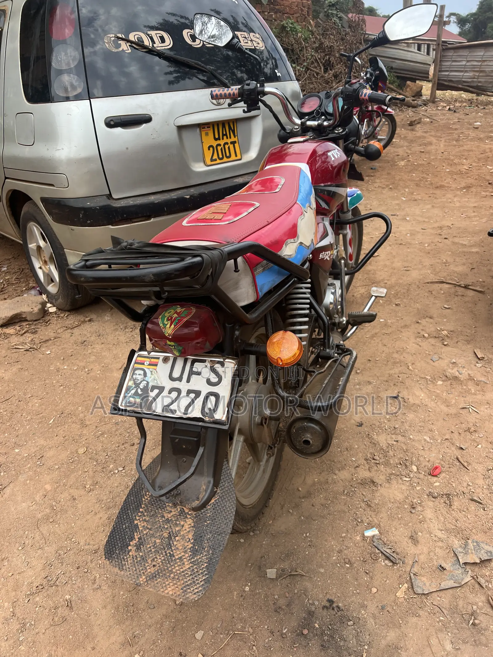 TVS HLX 125 2022 Red