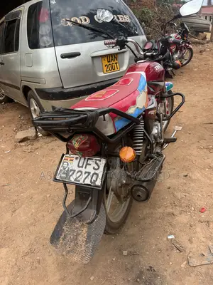 TVS HLX 125 2022 Red